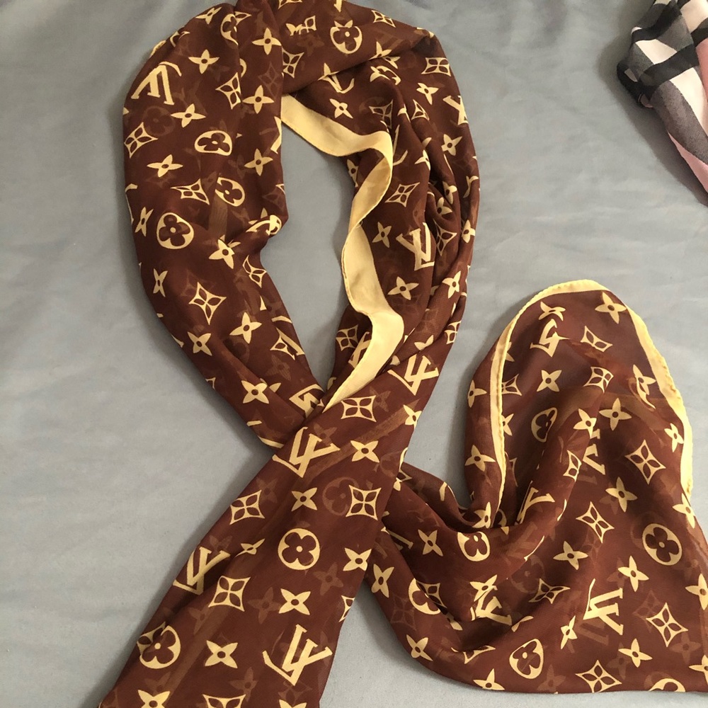 Scarfs